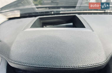 Седан BMW 7 Series 2010 в 