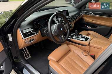 Седан BMW 7 Series 2021 в 