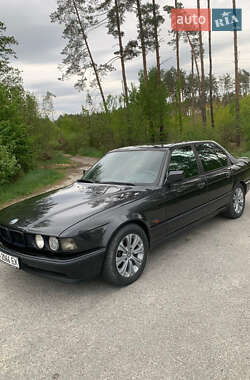 Седан BMW 7 Series 1994 в Полонном