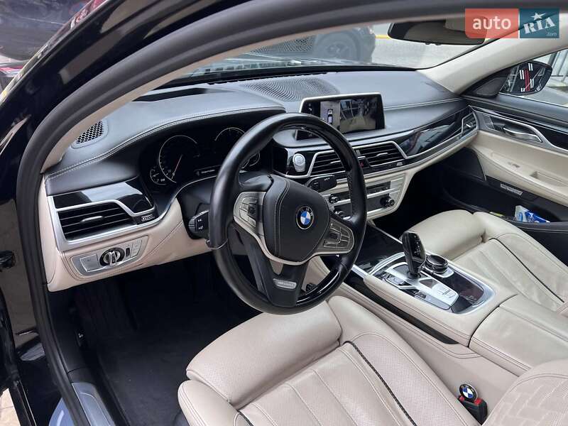 Седан BMW 7 Series 2017 в Львові фото 20 Седан BMW 7 Series 2017 в Львові