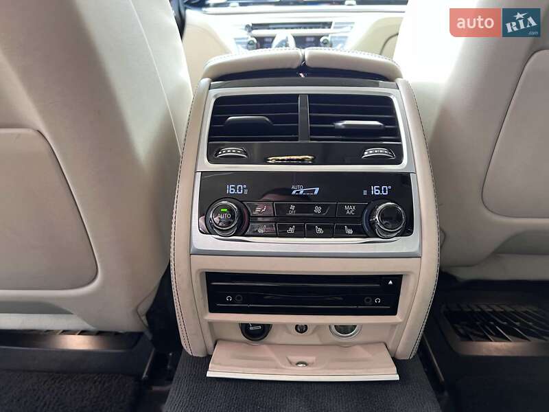 Седан BMW 7 Series 2017 в Львові фото 45 Седан BMW 7 Series 2017 в Львові