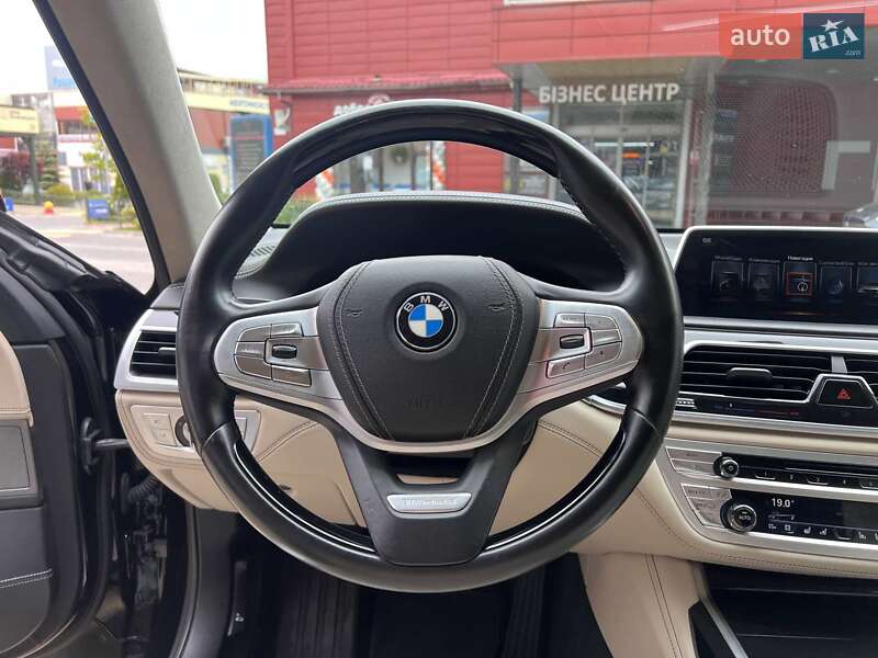 Седан BMW 7 Series 2017 в Львові фото 48 Седан BMW 7 Series 2017 в Львові