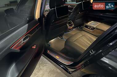 Седан BMW 7 Series 2018 в 