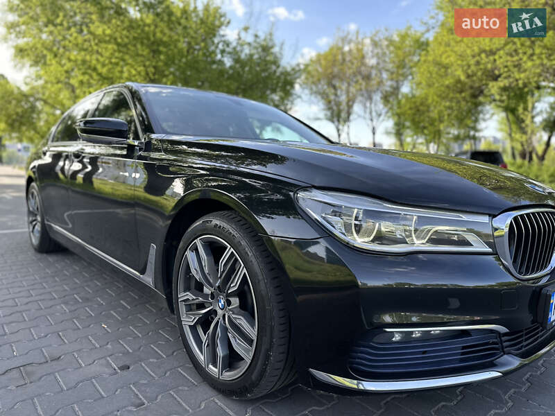 Седан BMW 7 Series 2016 в Києві