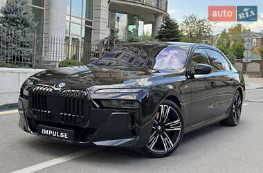 Седан BMW 7 Series 2023 в 