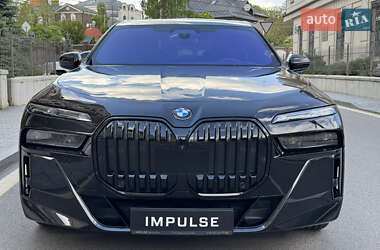 Седан BMW 7 Series 2023 в 