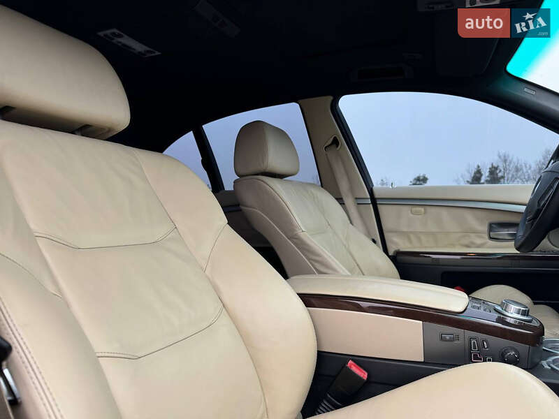 Седан BMW 7 Series 2005 в Смыге фото 33 Седан BMW 7 Series 2005 в Смыге