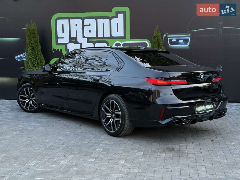 Седан BMW 7 Series 2024 в Киеве