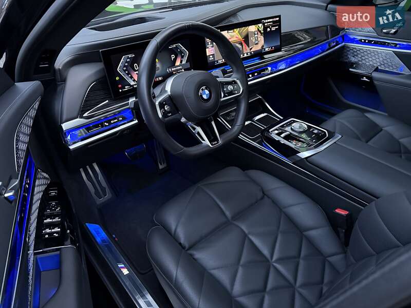 Седан BMW 7 Series 2024 в Киеве