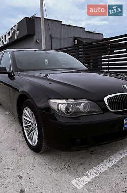 Седан BMW 7 Series 2002 в 