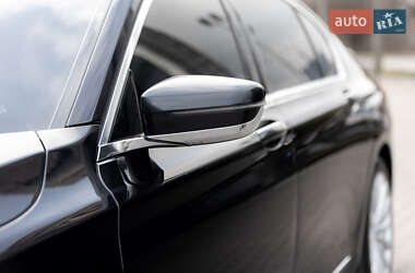 Седан BMW 7 Series 2018 в 