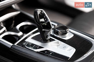 Седан BMW 7 Series 2018 в 