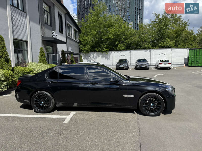 Седан BMW 7 Series 2013 в Киеве