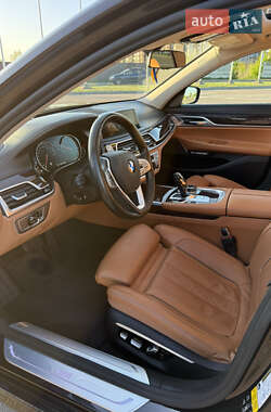 Седан BMW 7 Series 2017 в 