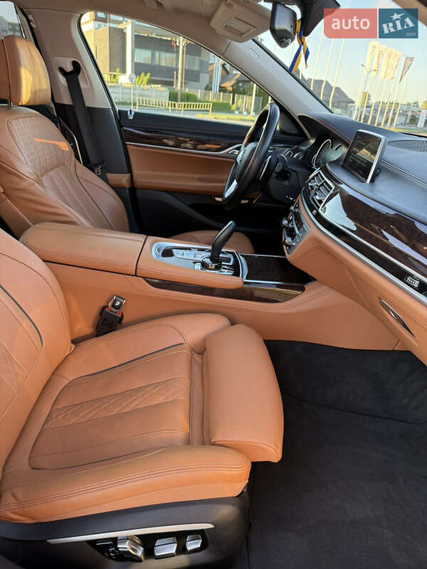 Седан BMW 7 Series 2016 в Києві