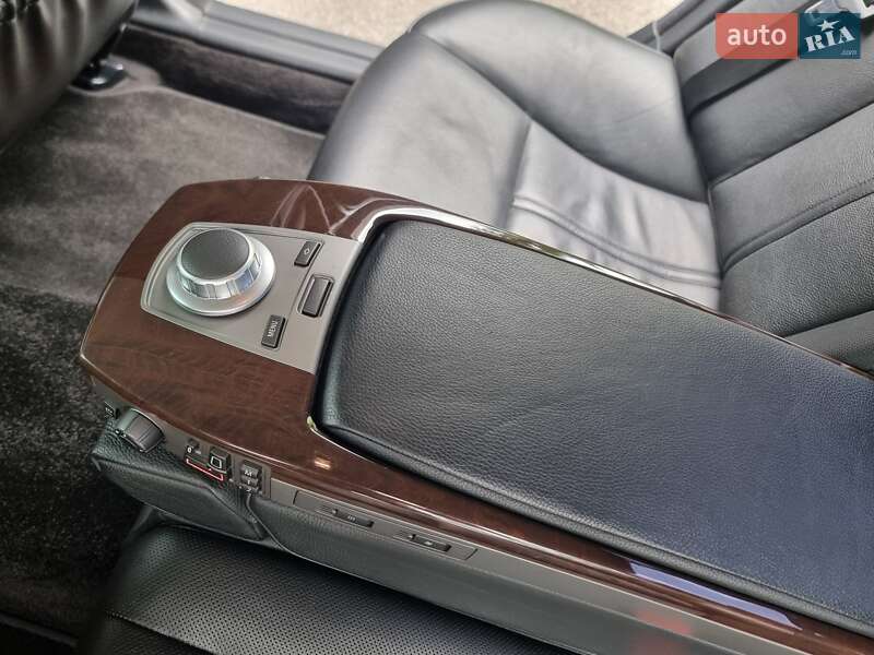 Седан BMW 7 Series 2006 в Киеве