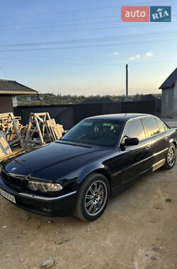 Седан BMW 7 Series 2000 в 