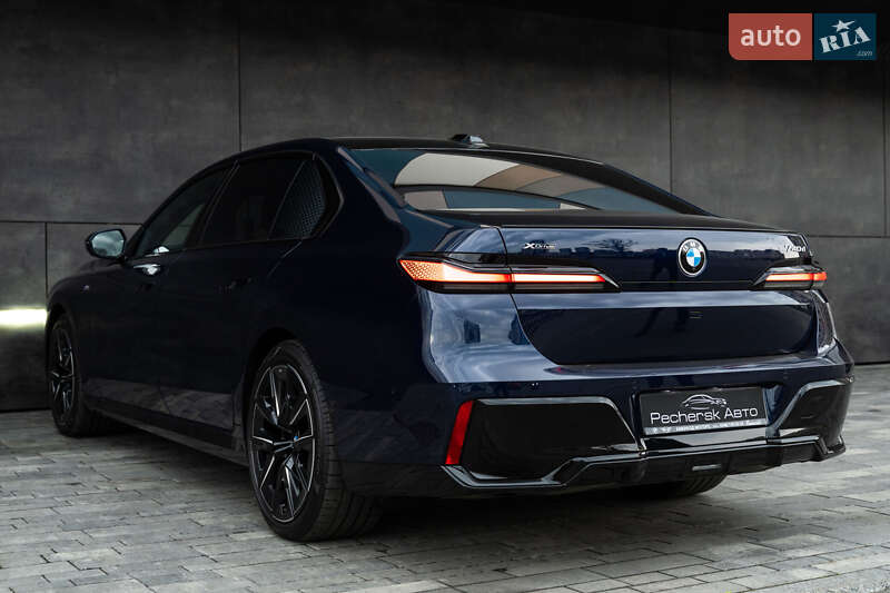 Седан BMW 7 Series 2023 в Киеве