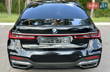 Седан BMW 7 Series 2022 в 