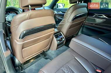 Седан BMW 7 Series 2022 в 