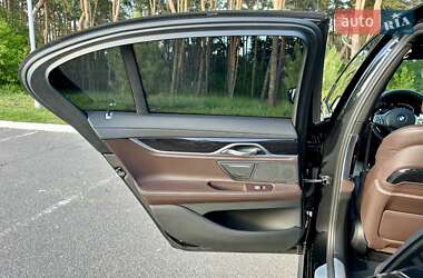 Седан BMW 7 Series 2022 в 