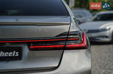 Седан BMW 7 Series 2021 в 
