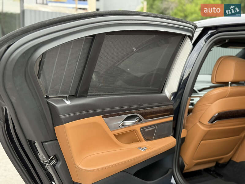 Седан BMW 7 Series 2019 в Києві