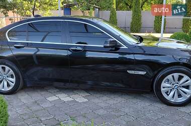 Седан BMW 7 Series 2012 в 