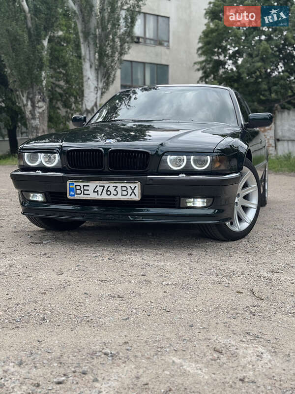 Седан BMW 7 Series 1997 в 
