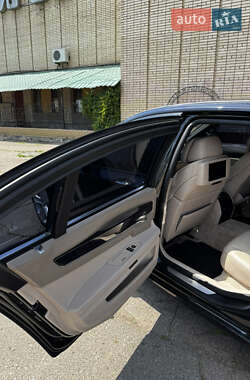 Седан BMW 7 Series 2008 в 