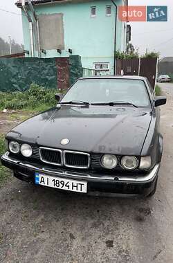 Седан BMW 7 Series 1988 в Горенці