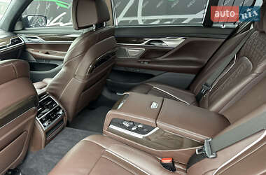 Седан BMW 7 Series 2021 в 
