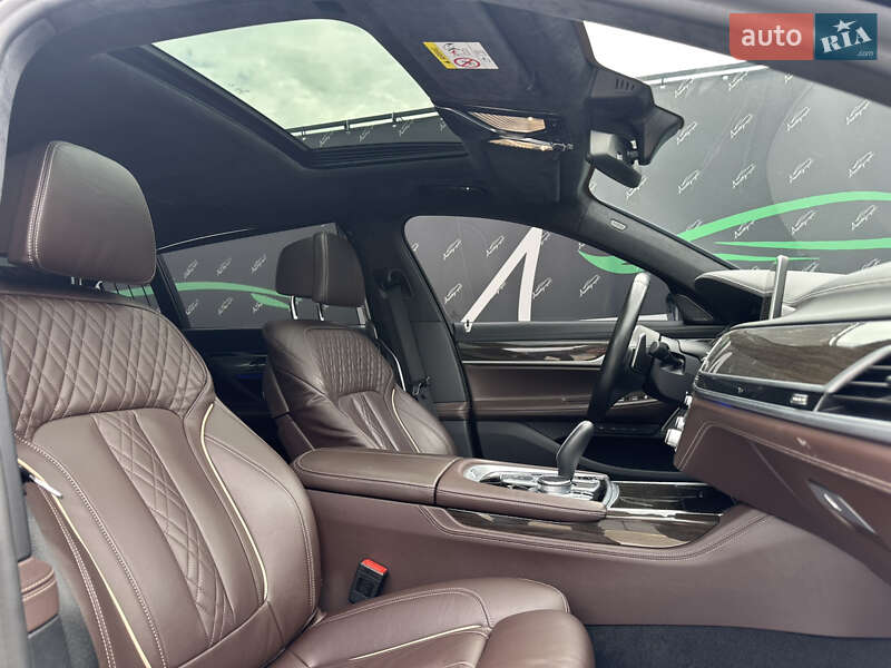 Седан BMW 7 Series 2021 в Киеве