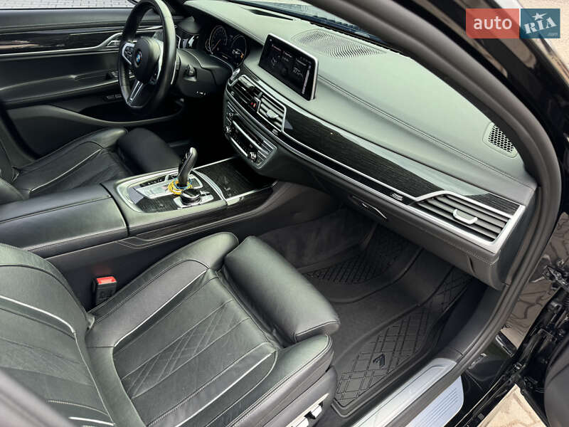 Седан BMW 7 Series 2016 в Львове фото 21 Седан BMW 7 Series 2016 в Львове