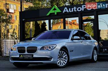 Седан BMW 7 Series 2010 в 