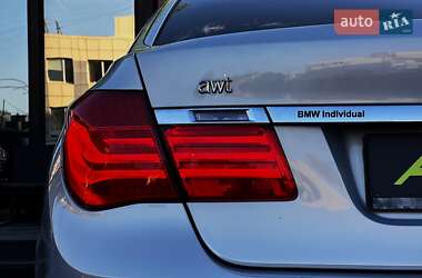 Седан BMW 7 Series 2010 в 