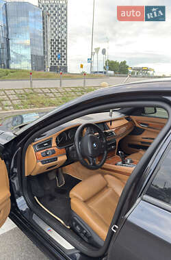 Седан BMW 7 Series 2012 в 