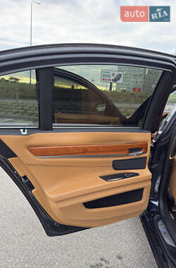 Седан BMW 7 Series 2012 в 