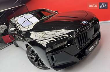 Седан BMW 7 Series 2024 в 