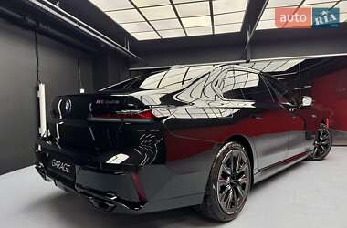 Седан BMW 7 Series 2024 в 
