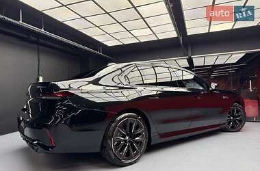 Седан BMW 7 Series 2024 в 