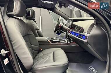 Седан BMW 7 Series 2024 в 