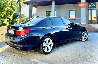 Седан BMW 7 Series 2010 в 