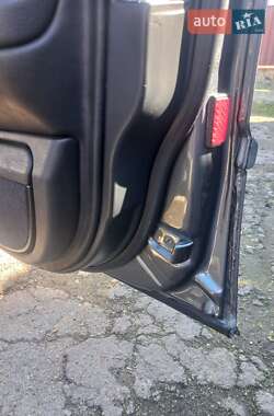 Седан BMW 7 Series 2000 в 