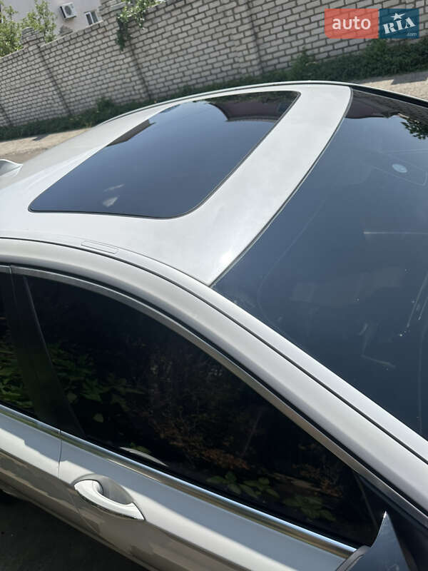 Седан BMW 7 Series 2010 в Миколаєві