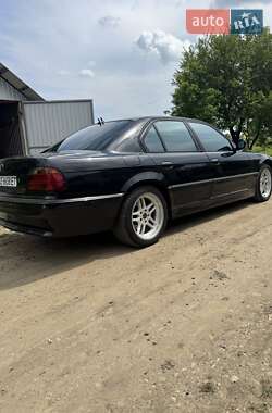 Седан BMW 7 Series 2000 в 