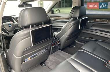 Седан BMW 7 Series 2014 в 
