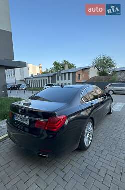 Седан BMW 7 Series 2011 в 