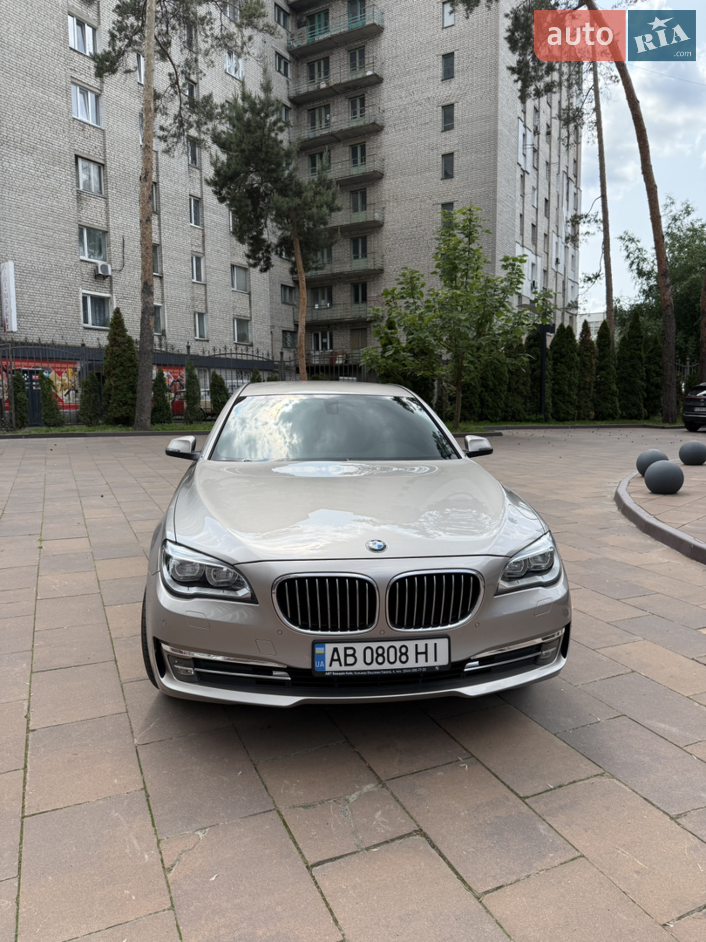 2014 BMW 7er - мініатюра 4