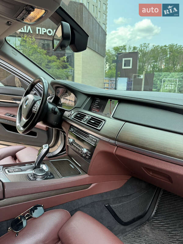 Седан BMW 7 Series 2014 в Києві